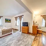 Ξενοδοχείο комплекс райковски ливади 3*
